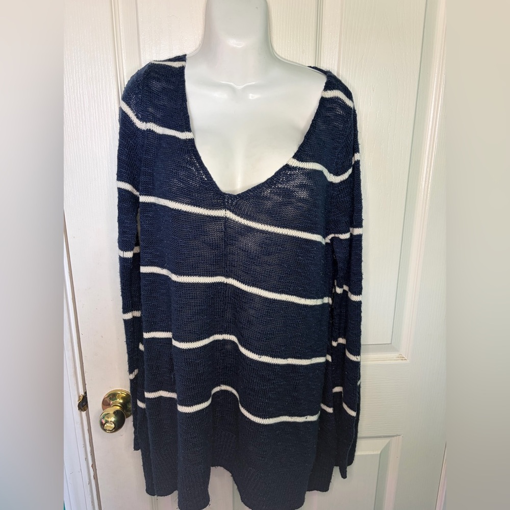 Charlotte Russe Navy White Striped Knit Pullover Sweater V-Neck Long Sleeve L